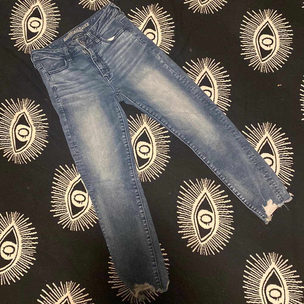 ✨2 for $15✨ American Eagle Distressed Jeans